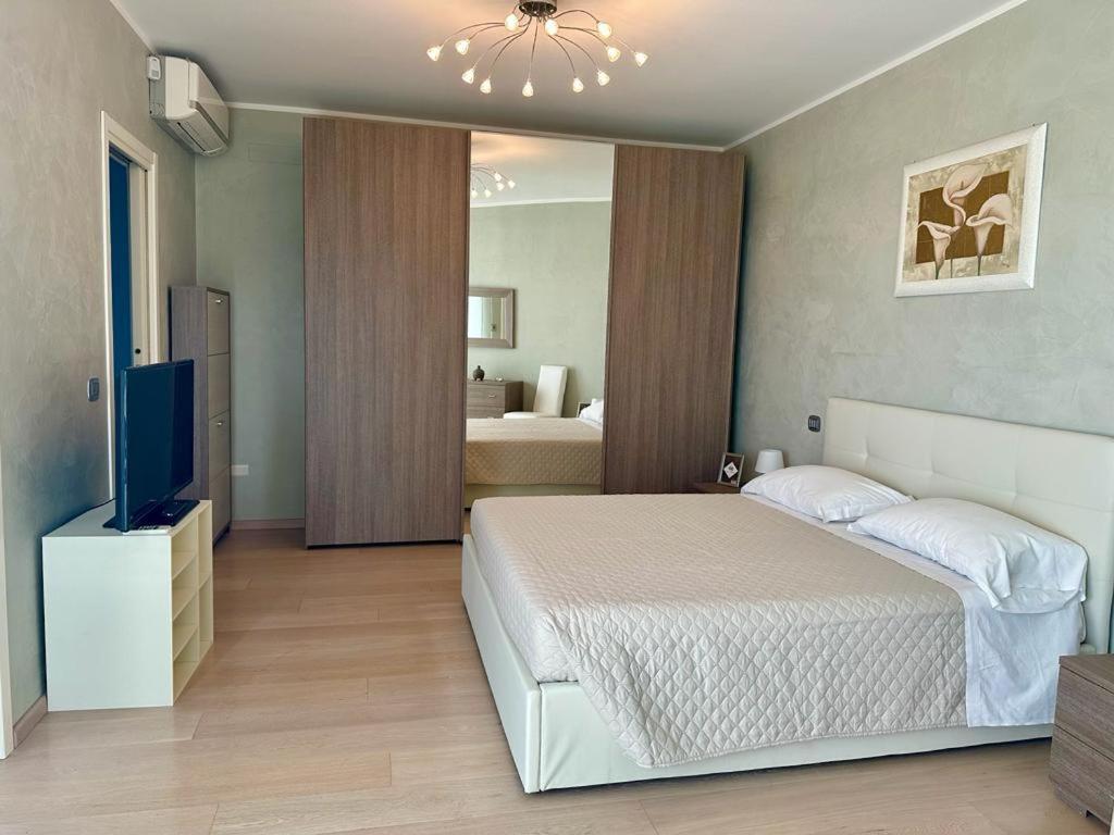 Sigis House - Independent Apartment Sea View Fiumicino Exteriör bild